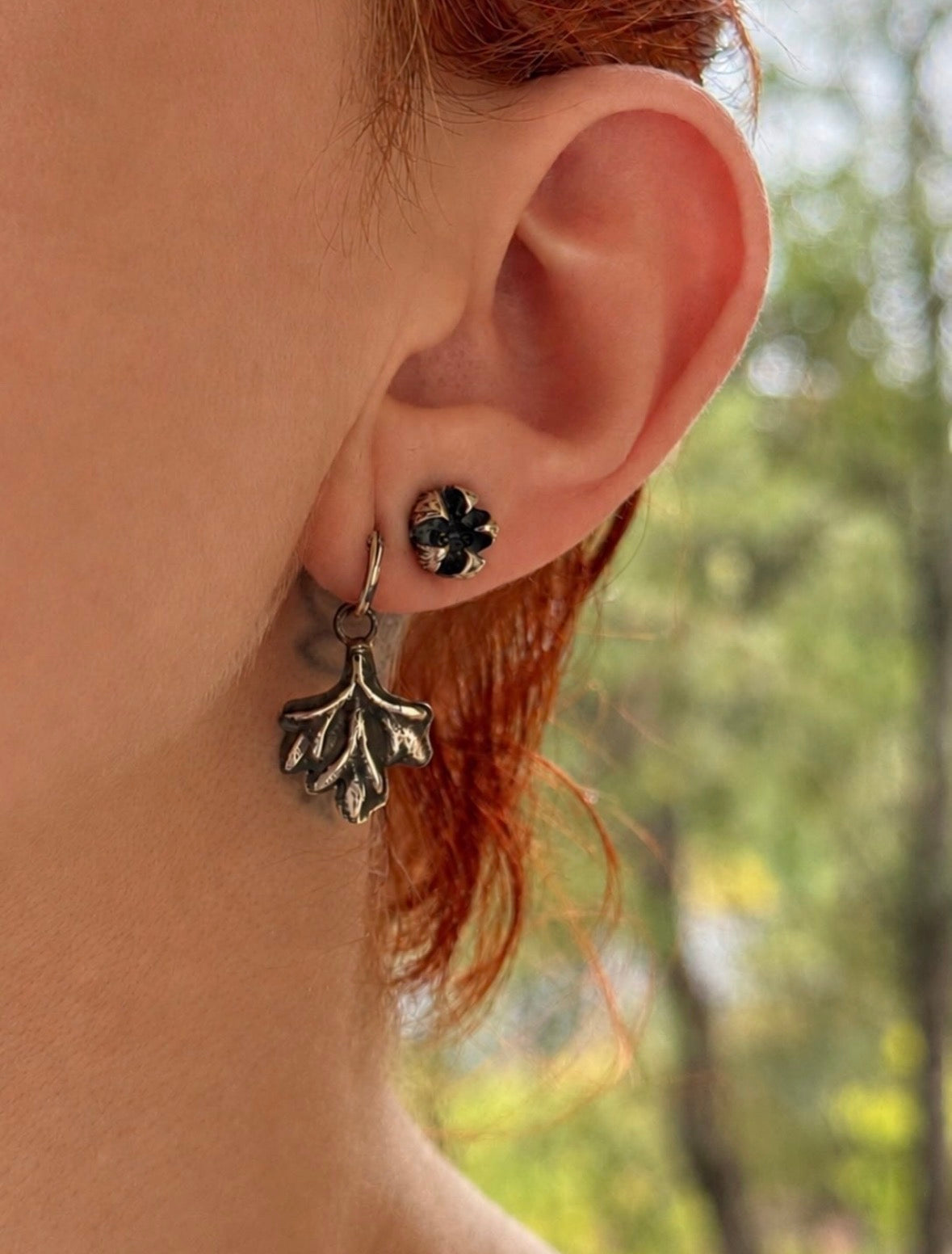 Tea tree stud earrings